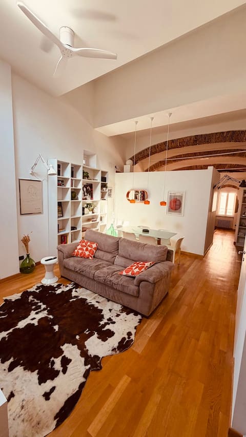 Top Airbnb: Old town loft near the sea Wi-Fi•A/C•free parking• a Savona