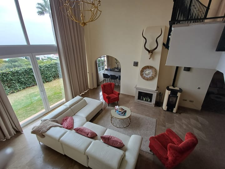 5br Townhouse Near Beach & Golf - Algeciras