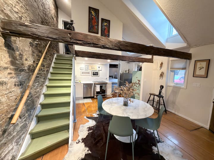 Downtown Coachhouse |Queens University|lakeontario - Kingston, Canadá
