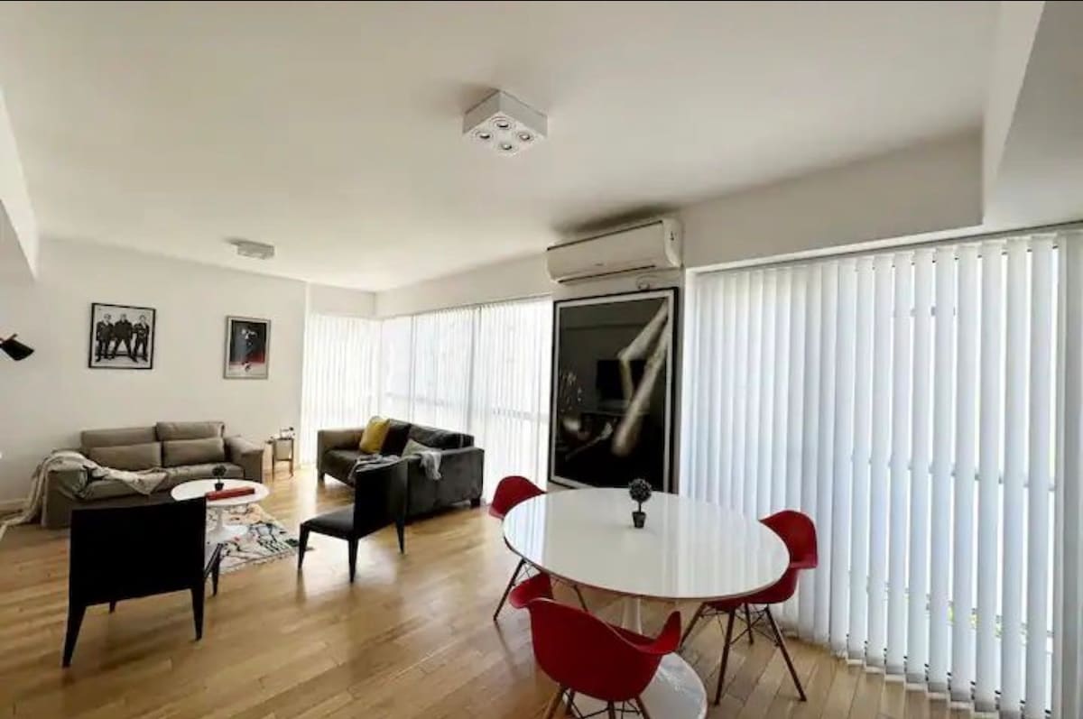 Apartment for two guests in Palermo with pool and gym