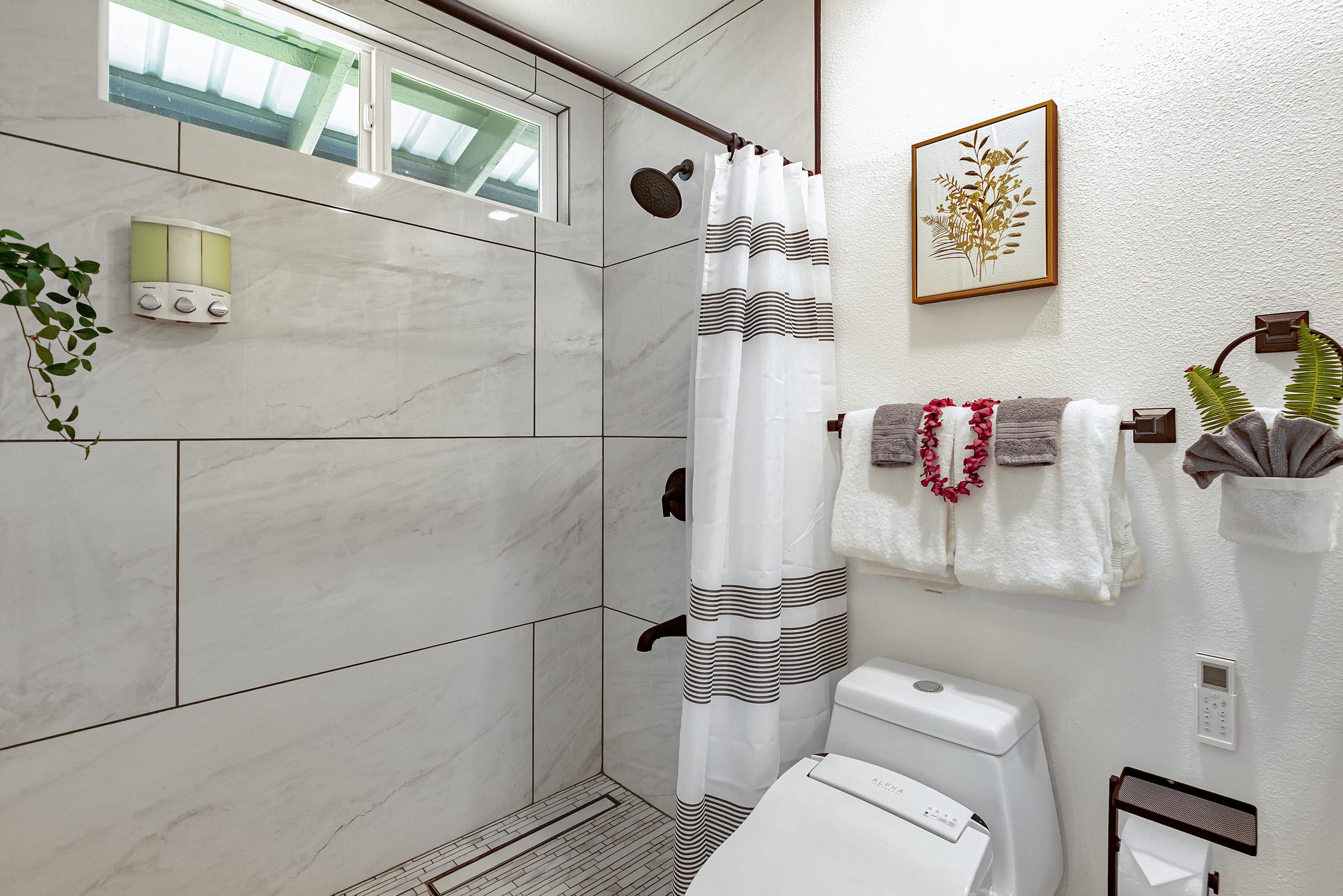 Home in Mountain View · ★5.0 · 3 bedrooms · 4 beds · 2 private baths - Image 35