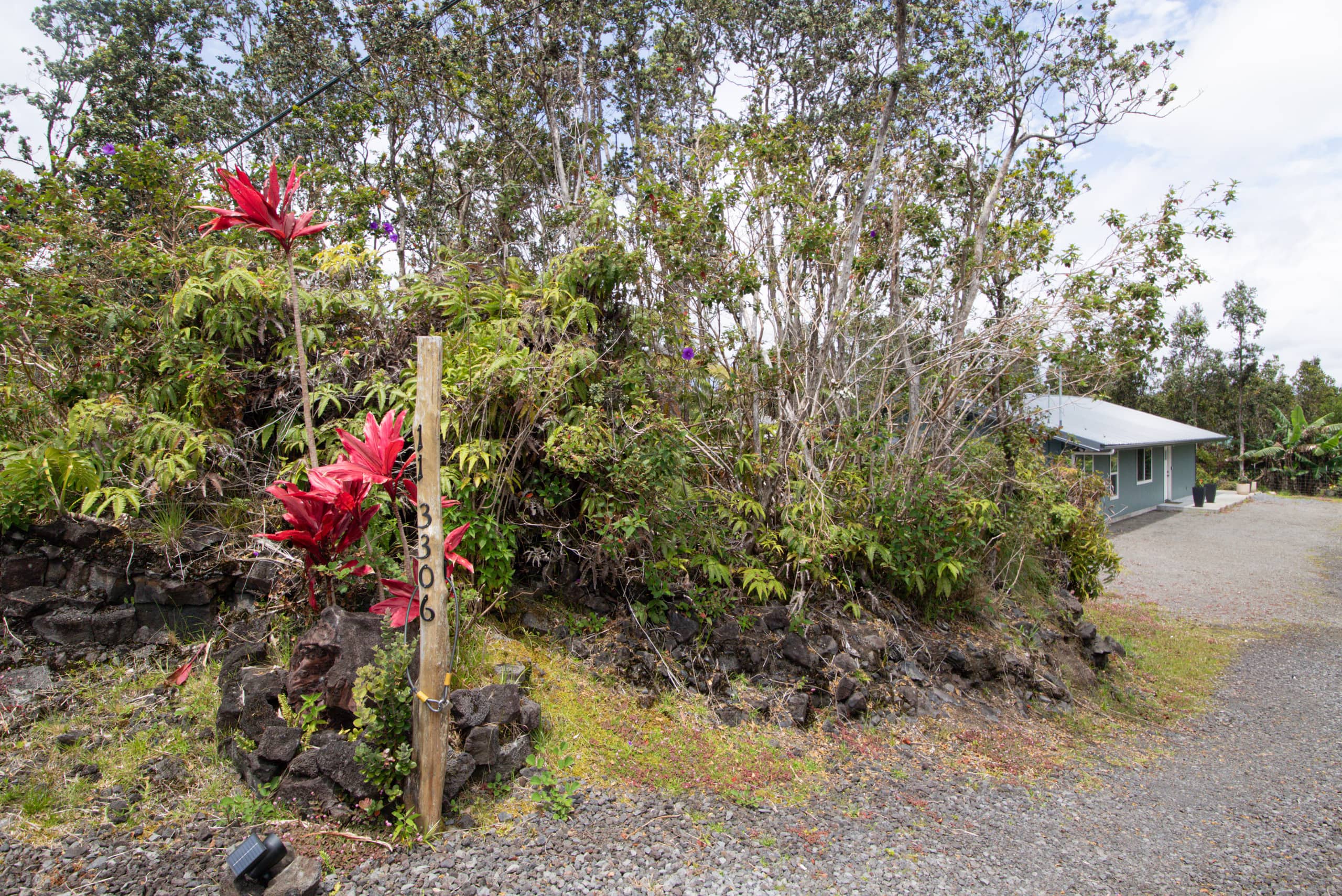 Home in Mountain View · ★5.0 · 3 bedrooms · 4 beds · 2 private baths - Image 52