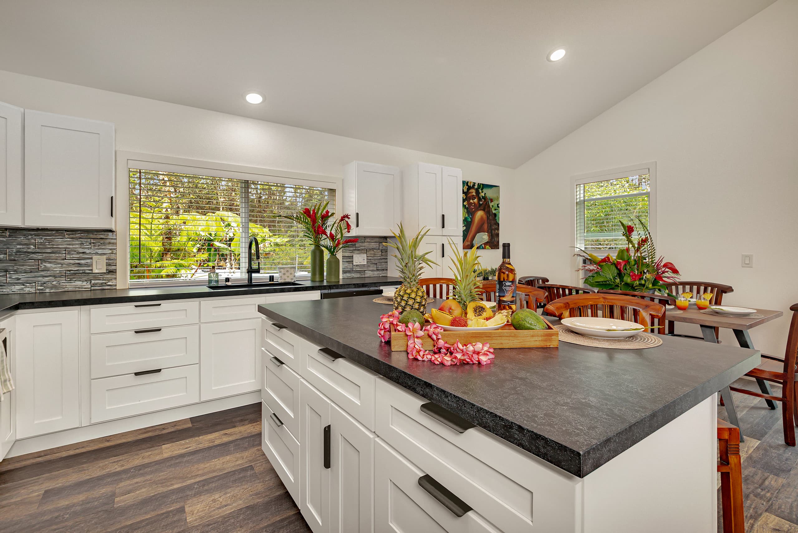 Home in Mountain View · ★5.0 · 3 bedrooms · 4 beds · 2 private baths - Image 10