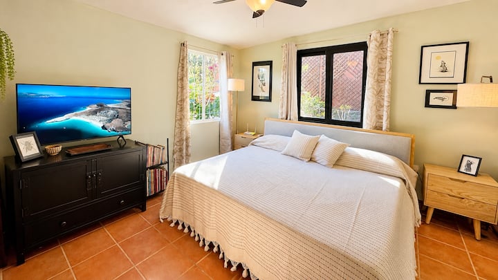 King bedroom Casa del Pueblo vacation rental Loreto Mexico
