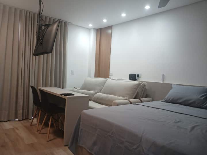 Studio C/sacada No Cabral 1 Cama Casal E Sofá-cama - Curitiba