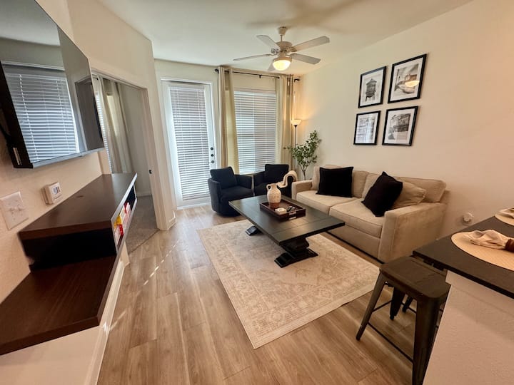 Luxury Comfort Near Gruene&river | 1br + Sofa Bed - New Braunfels, TX