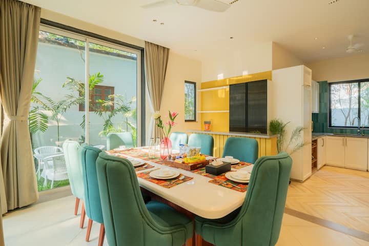 Living room image 11