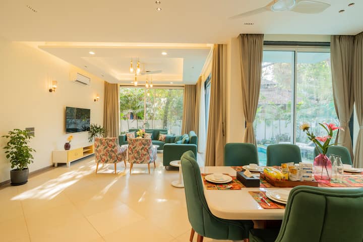 Living room image 10