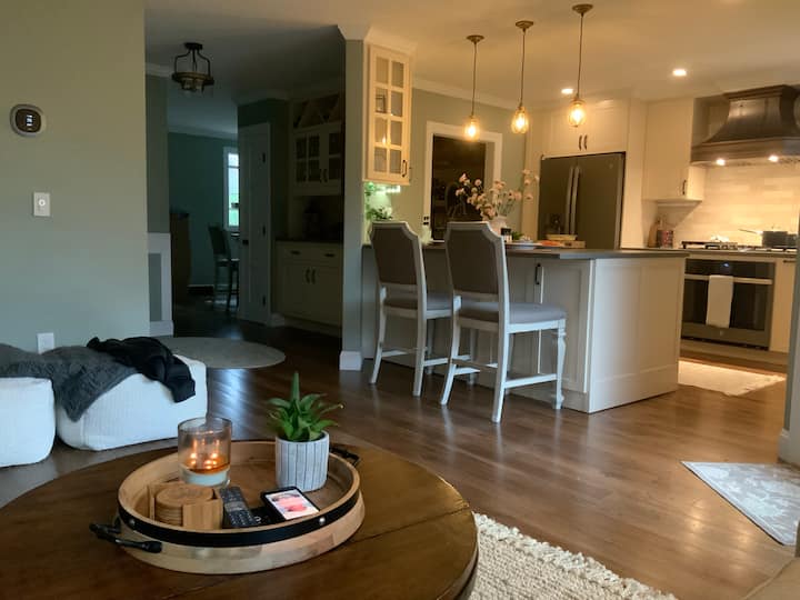 Cozy 3br-2.5ba  Condo Sleeps 6 Near Boston Stadium - Mansfield, MA