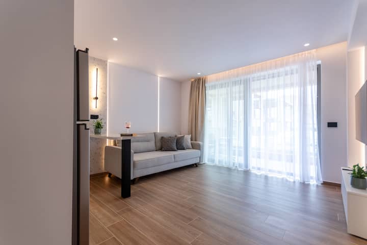 Lemar 2 Bedroom Deluxe House - Koutouloufari