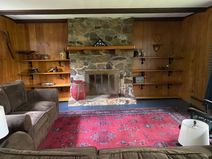 Newlakefront Retreat-ideal Couples Firepit, Kayaks - Tupper Lake, NY