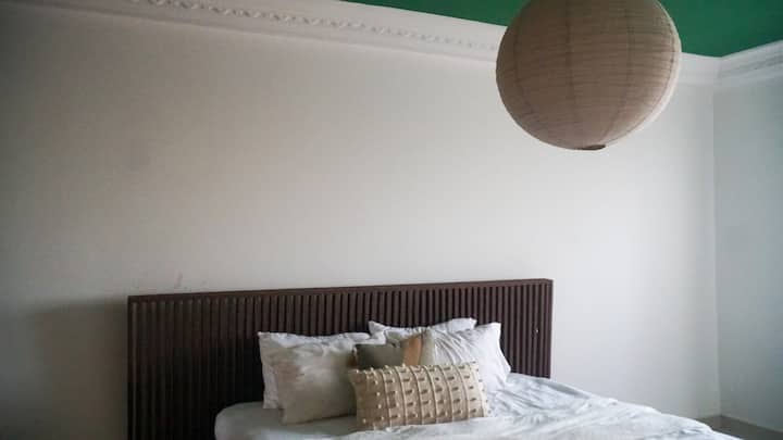 Dakar - Paris: Wake up to ocean views in this sophisticated nod to Dakar's historic role as a hub of global travel and endurance.