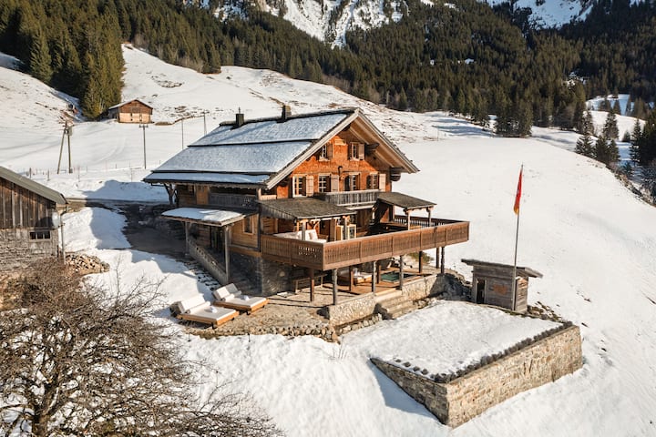 *New* Chalet W/ Jacuzzi | W/ Butler | Near Gstaad - Les Diablerets