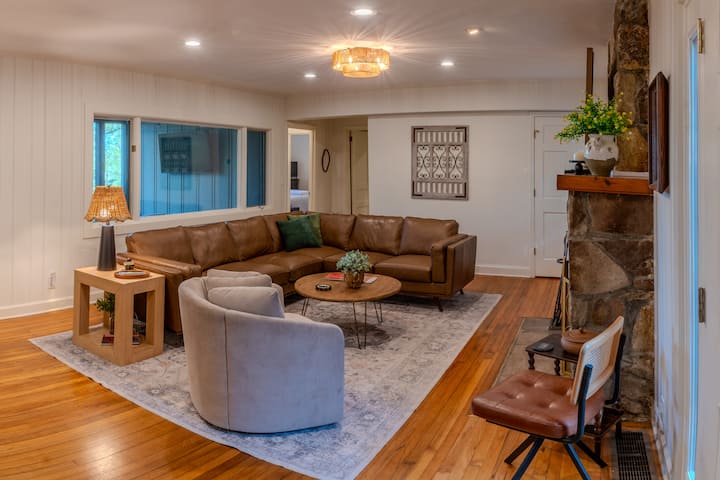 Skylight Cottage - Hendersonville, NC