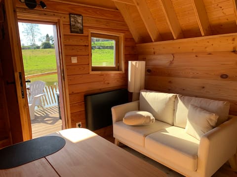 Popular Airbnb listing: Karabosse Hut in Vosges