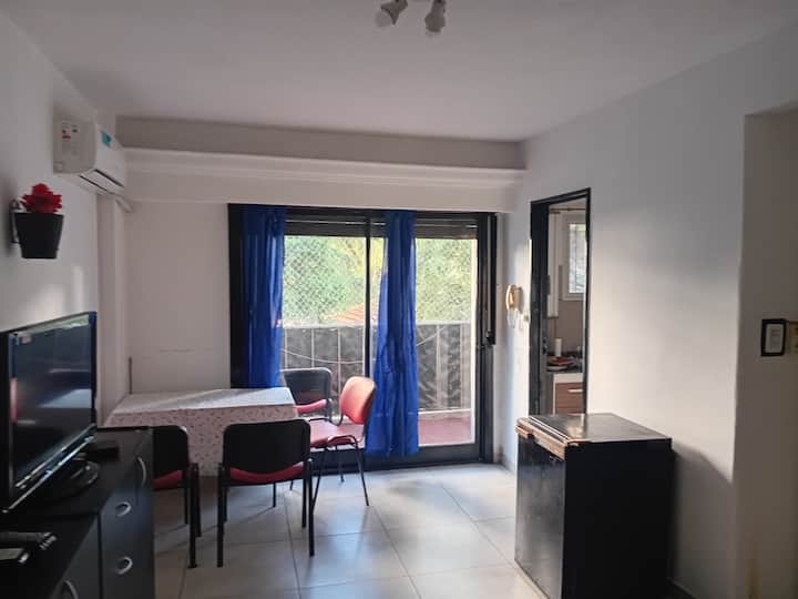 Apartamento de 1 quarto em Flores