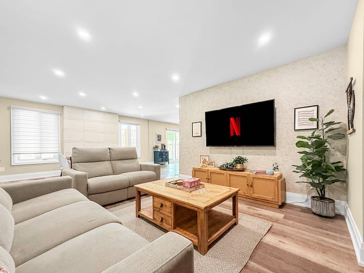 Sunny Modern 3br W/ Sauna & Office - Toronto