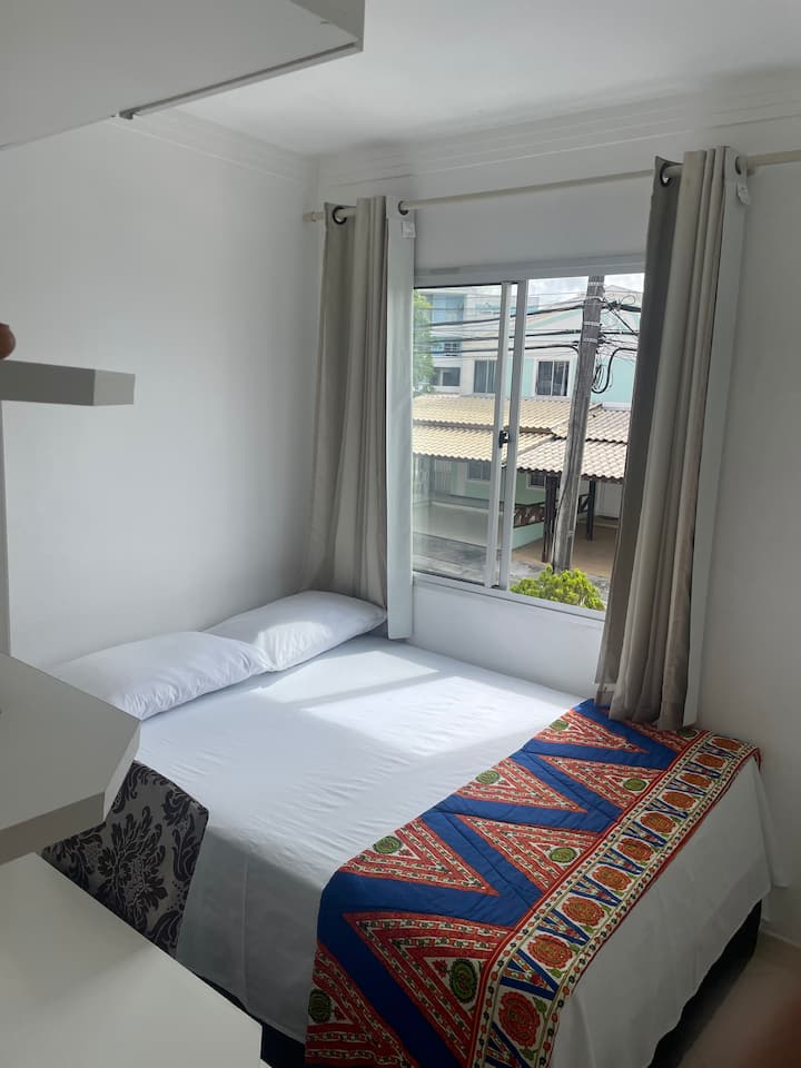 Quarto Casal Em Ambiente Familiar. - Camaçari