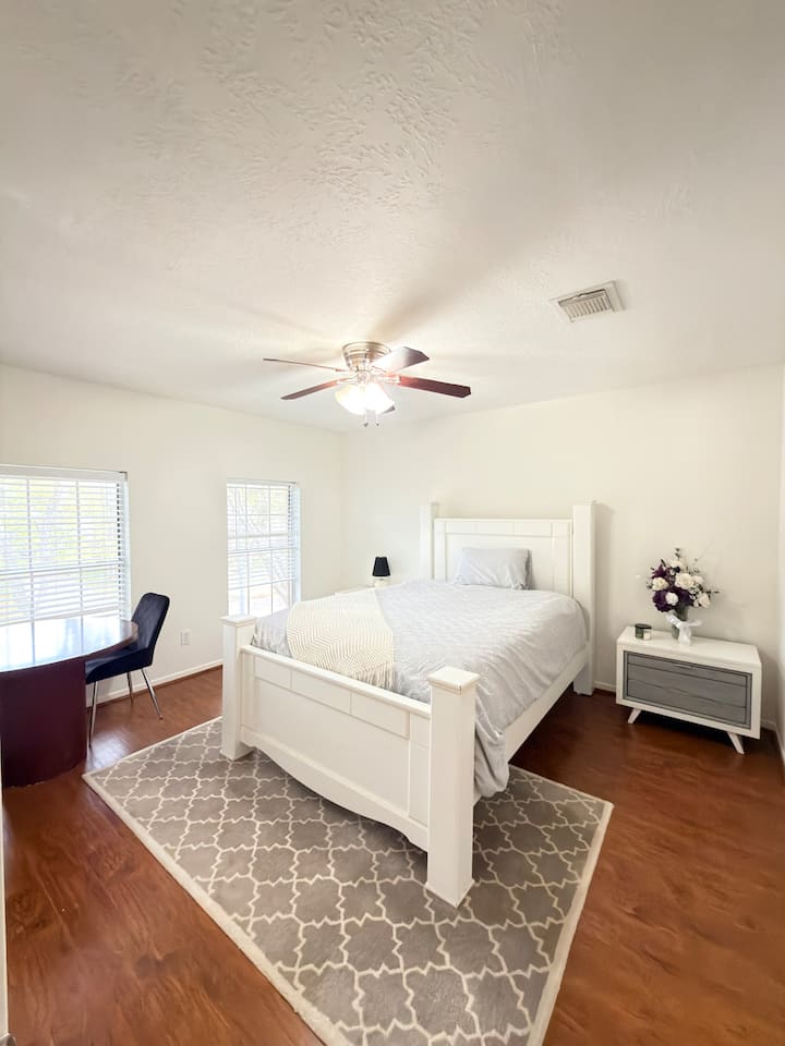 Cozy Bedroom With Private Bathroom Near Nasa - Deer Park, TX