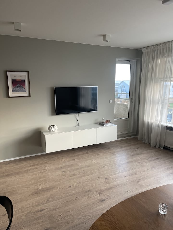 Cosy Three Bedroom Apartment In Hafnarfjörður - Iceland