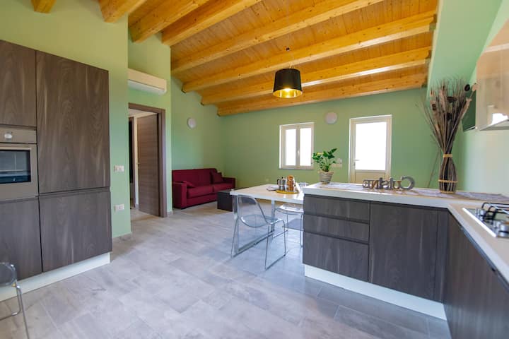 Alicudi
App. Con Balcone 
Residenza Il Segreto - Oliveri