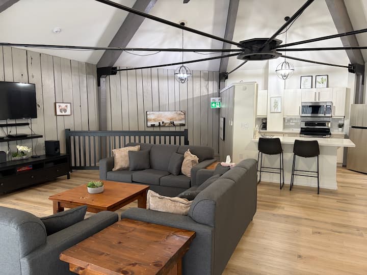 Octagon Chalet Fire Pit, Close To Thevillage - ブルー・マウンテンズ