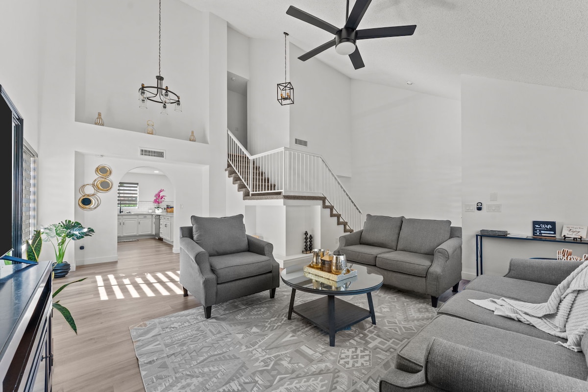 Top performing Airbnb: Garden Lakes Getaway in Avondale
