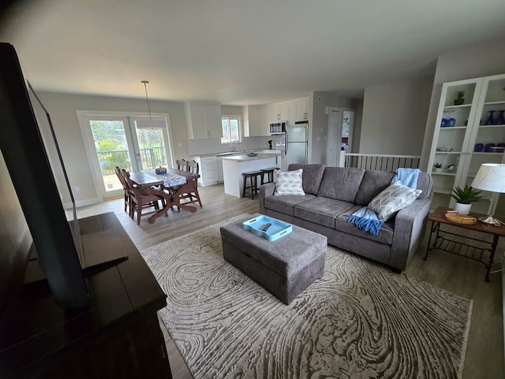 Entire Home Near Sidney By The Sea - North Saanich