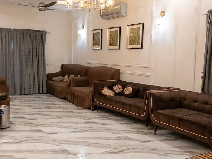 Rajpoot Farm House & Executive Suites |4-br|pools - Lahore