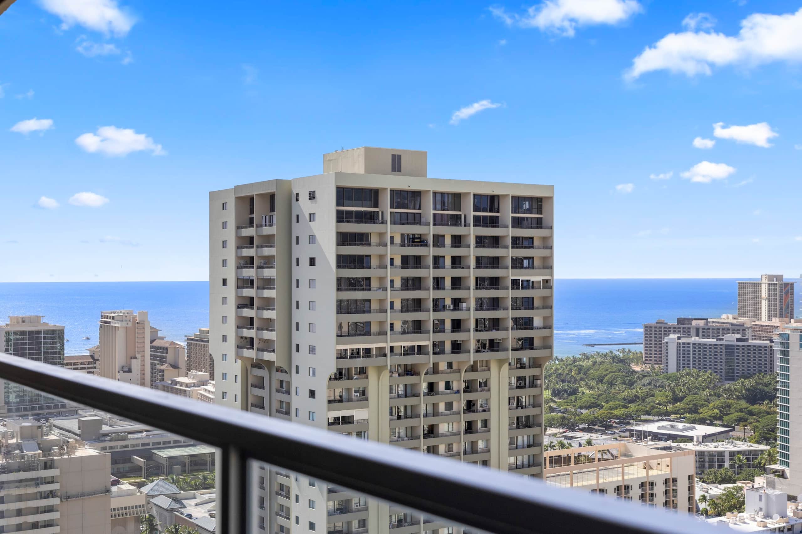 41F-Stunning High-FL Studio w/Ocean & City Views - Image 41