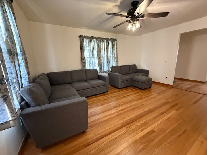 The Home On Main - Hurricane, WV