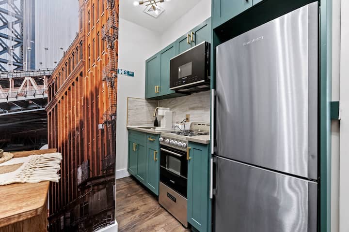 Nyc 5 Borough Adventure | Family Stay + Balcony - Brooklyn, NY