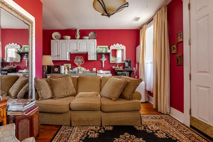 The Historic Rose Town Home - Savannah