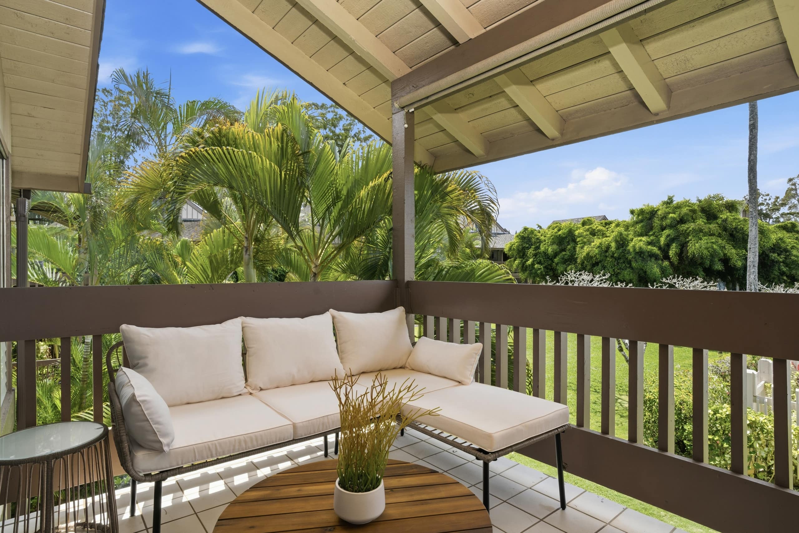 Condo in Princeville · ★5.0 · 2 bedrooms · 3 beds · 1.5 private baths - Image 11