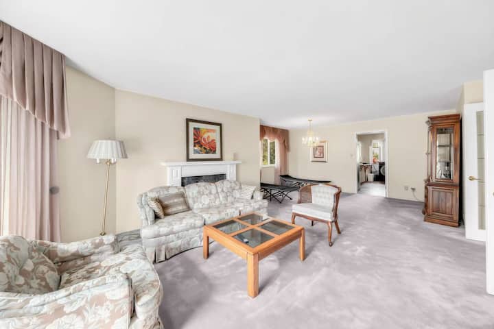 Spacious House Near Ferry - Ladner