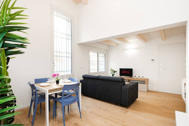 Serlio House 8, Bologna Center E Station - Bologne
