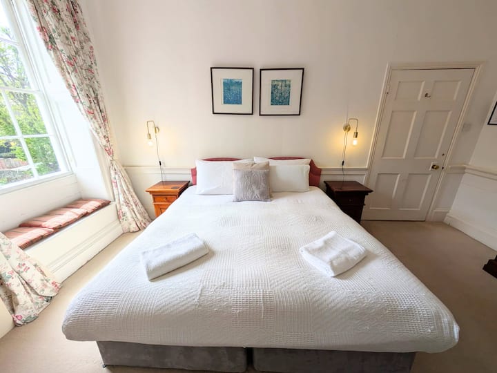 Recámara 1: cama super king o 2 camas individuales