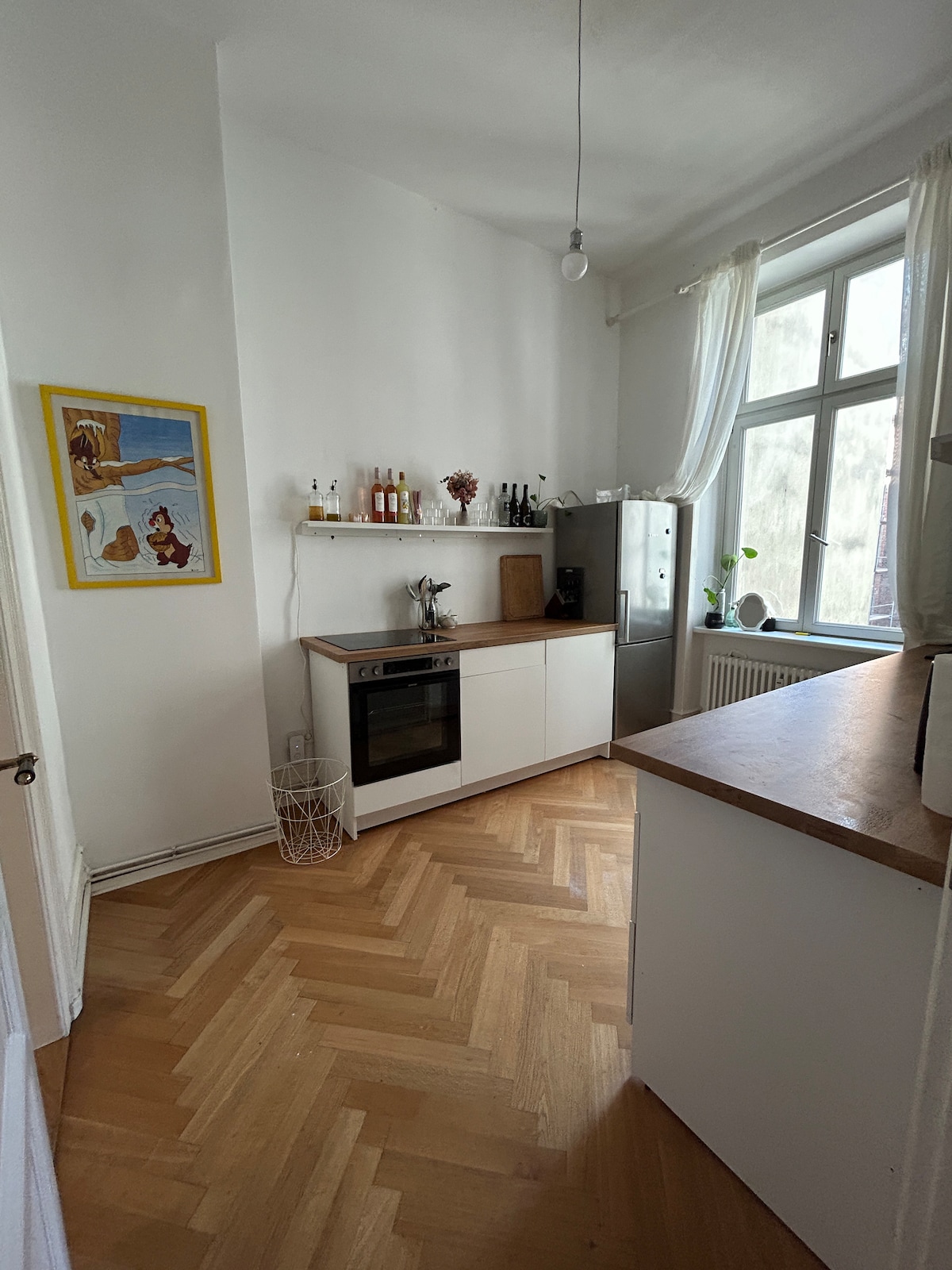 Apartment with high ceilings in the city center
