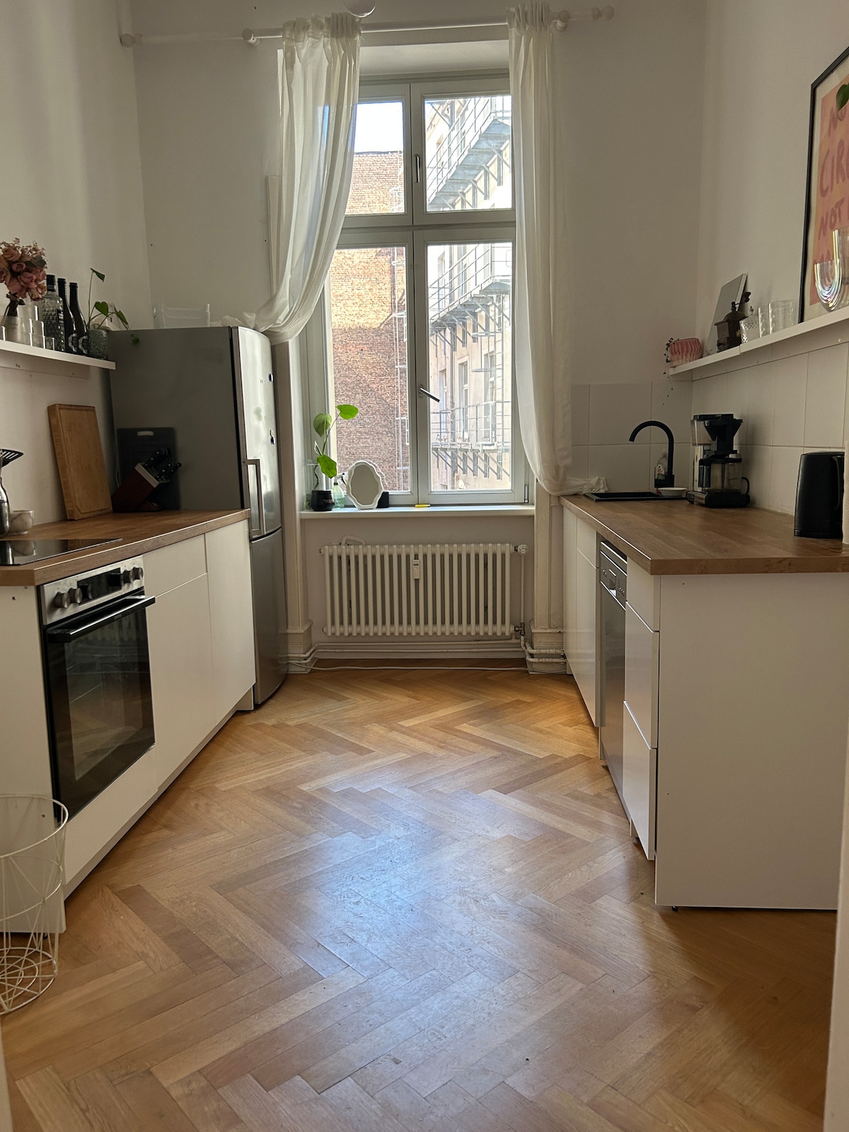 Apartment with high ceilings in the city center