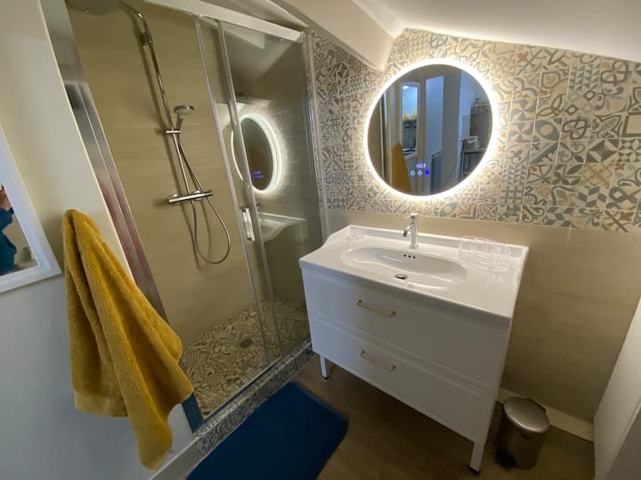 Loft Cosy Climatisé3 Mn à Pieds Gare Plage Centre - Saint-Raphaël