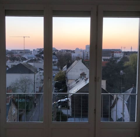 Top Airbnb: Bright apartment for up to 4 people à Thabor Saint Hélier Alphonse Guérin
