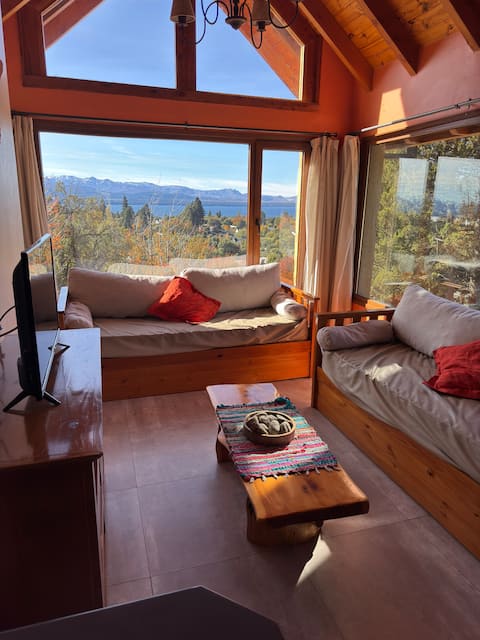 Cabin with lake view, grill/mud oven