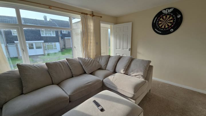Ivy Suite | Sleeps 9 | Contractor House - Corby
