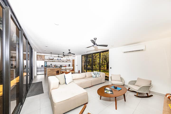 Luxury Bouji 3br Pool Villa Near Playa Colorado - Nicaragua