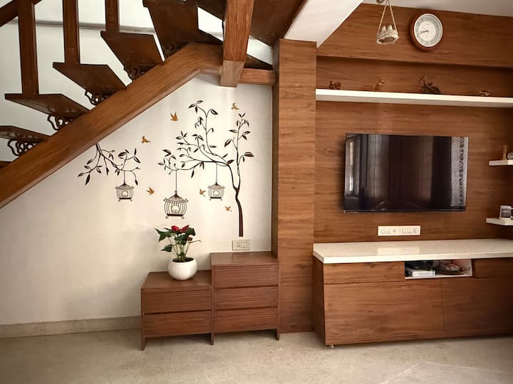 Meghdeep Bungalow (3 Bhk) - Mumbai