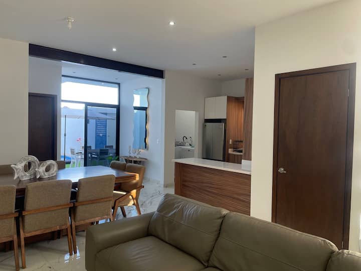 Casa De 5 Cuartos C/u Con Baño Alberca Y Pingpong - San Carlos Nuevo Guaymas