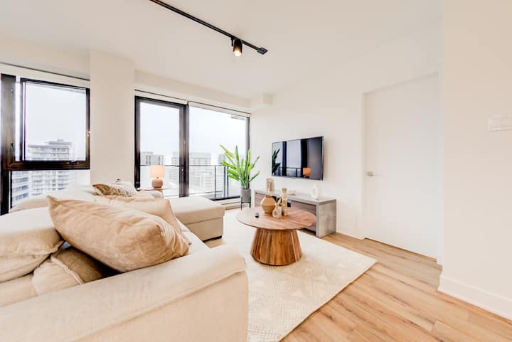 Elegant 2br Condo | Near Bell Centre - Montreal