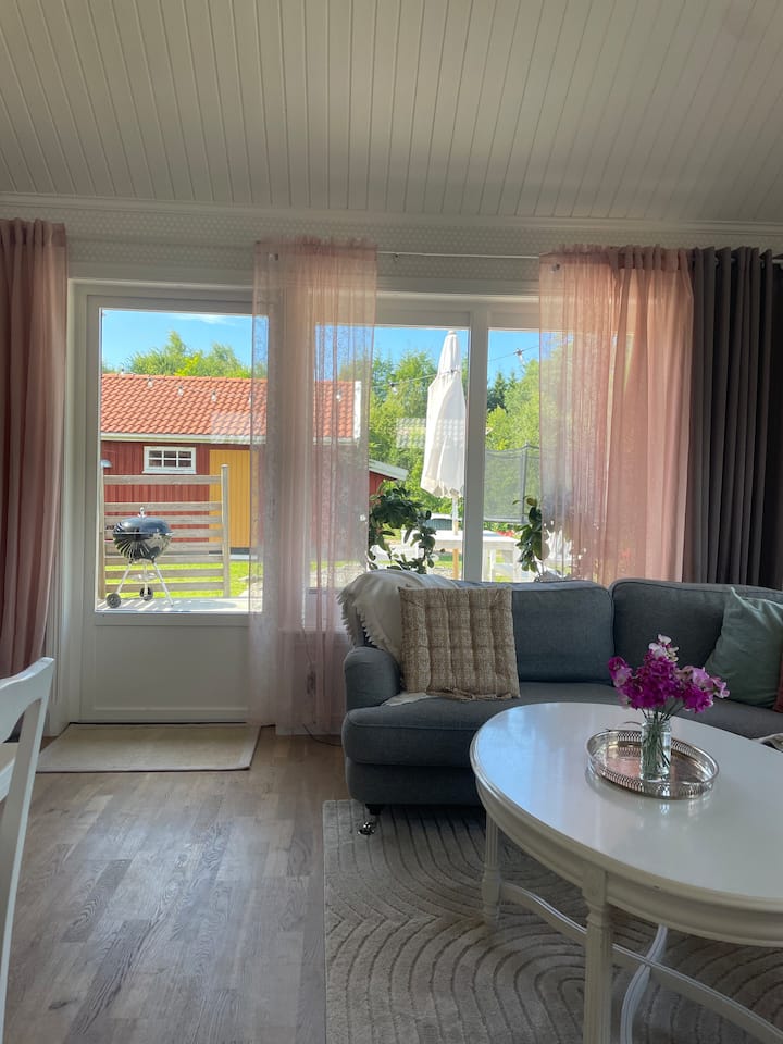 Mysig Sommaridyll - Skärhamn