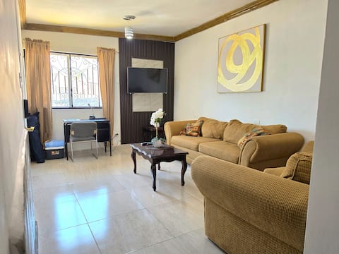 Popular Airbnb listing: 10 min to the beach | Washing machine | BBQ | Netflix | Wi-Fi | A/C in Heroica Guaymas