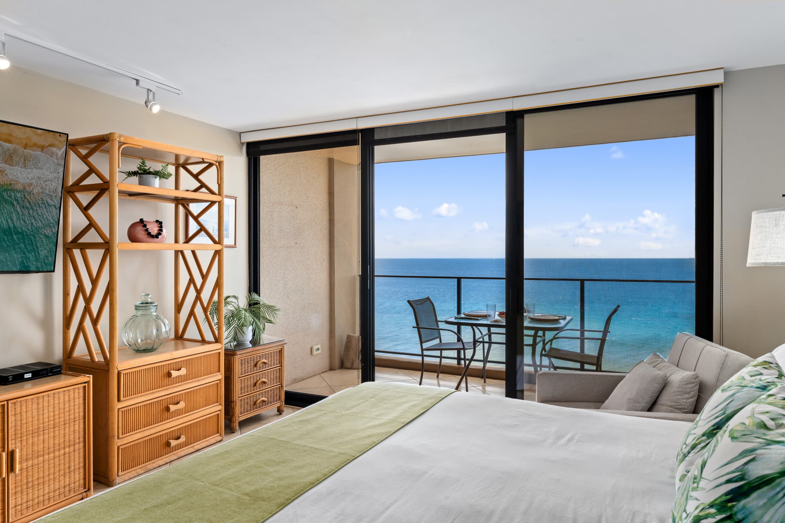 Condo in Lahaina · ★4.8 · 1 bedroom · 2 beds · 1 bath - Image 22
